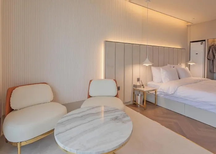 Yeongdo Grandbern 2* 釜山広域市